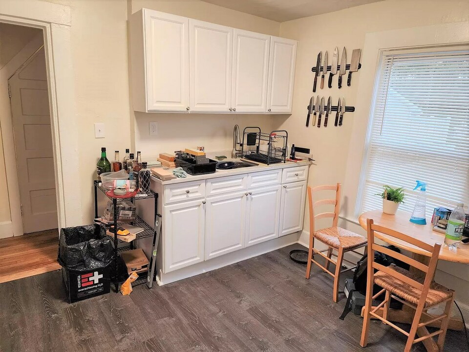 100 River St, Unit 2 in Cambridge, MA - Building Photo