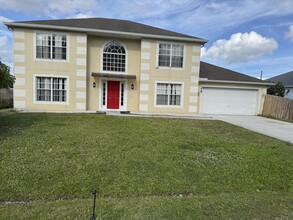 219 SW Statler Ave in Port St. Lucie, FL - Building Photo - Building Photo