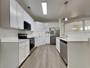 220 Summer Hill Way in Richmond Hill, GA - Building Photo - Building Photo