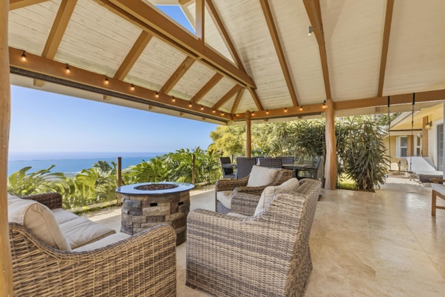 82-5909-5909 Coffee Royal Pl in Captain Cook, HI - Building Photo - Building Photo