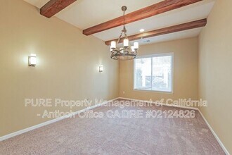 2340 Indian Springs Dr in Brentwood, CA - Building Photo - Building Photo