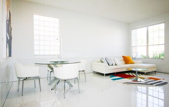 661 Lake Wellington Dr in Wellington, FL - Building Photo - Building Photo