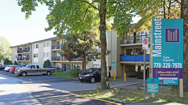 Greenwood Gardens in Surrey, BC - Building Photo - Building Photo