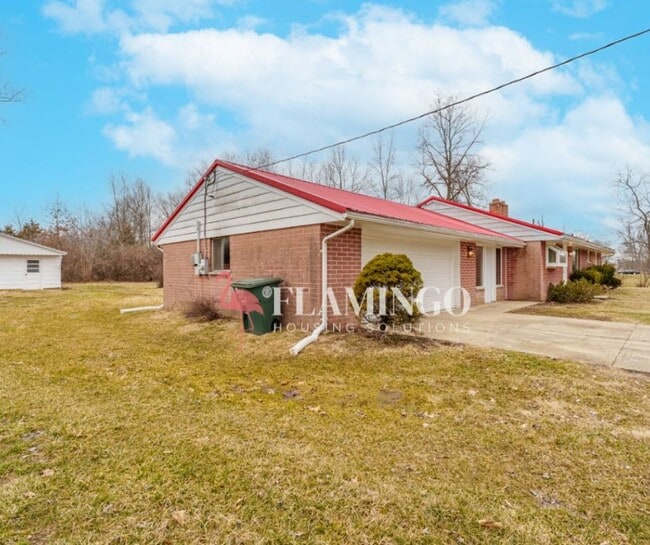 901 Lutheran Church Rd in New Lebanon, OH - Building Photo - Building Photo