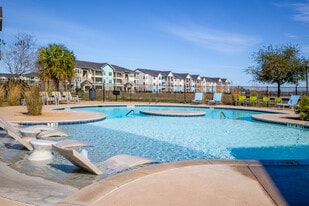 The Stanton in Lockhart, TX - Building Photo