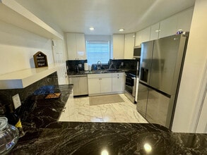 907 Marina Dr in North Palm Beach, FL - Building Photo - Building Photo