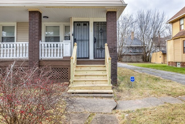 3218 E 117th St in Cleveland, OH - Building Photo - Building Photo