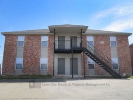 403 Creek St, Unit Unit A in Copperas Cove, TX - Building Photo