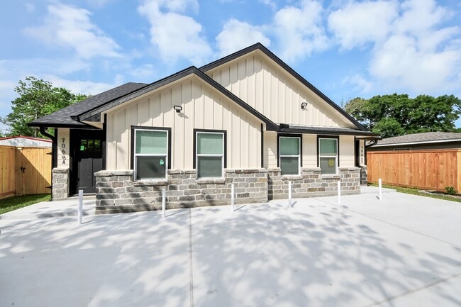 property at 7066 Villa Dr