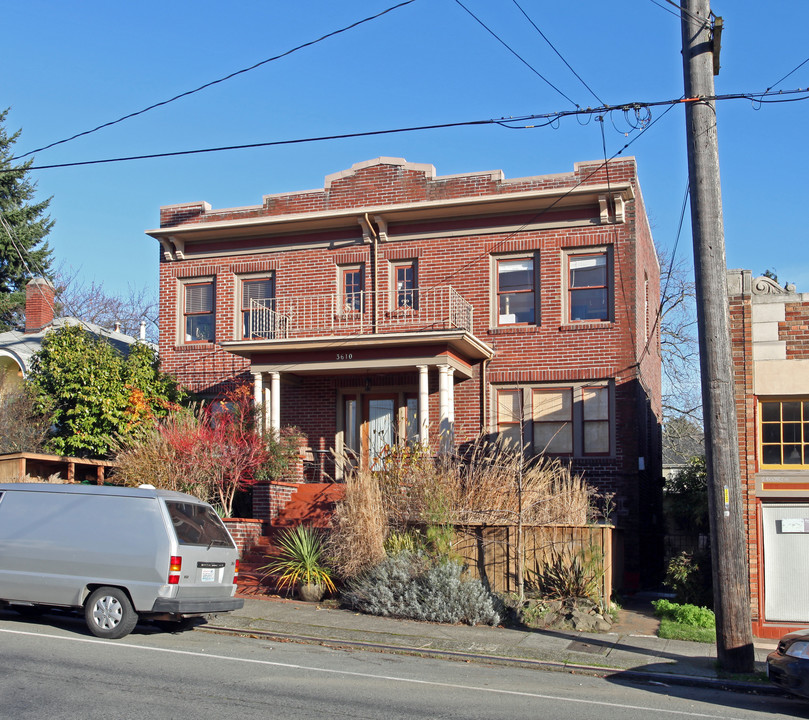 3610 Wallingford Ave in Seattle, WA - Building Photo