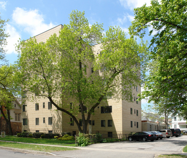 North Goodman Apartments in Rochester, NY - Building Photo - Building Photo