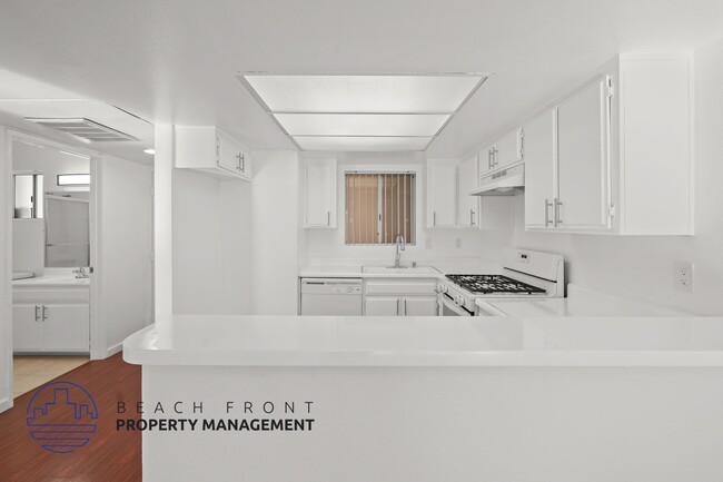 937 10th St. in Santa Monica, CA - Building Photo - Building Photo