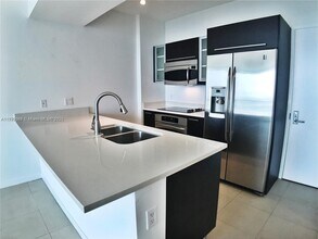 333 NE 24th St, Unit 1103 in Miami, FL - Building Photo - Building Photo
