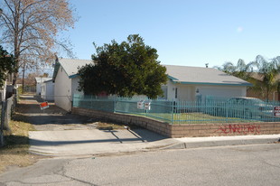 7009-7013 Conejo Dr Apartments