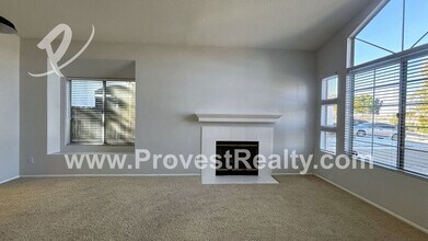 14075 Gray Ln in Victorville, CA - Building Photo - Building Photo