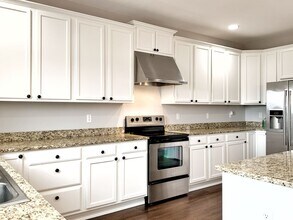 25549 SE 277th St in Maple Valley, WA - Building Photo - Building Photo