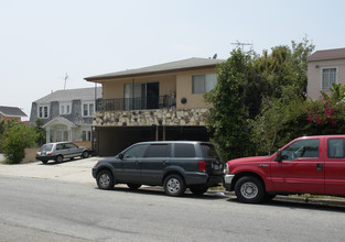 1339 N Hobart Blvd in Los Angeles, CA - Building Photo - Building Photo