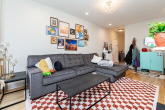 209 W Newton St, Unit 2 in Boston, MA - Foto de edificio - Building Photo