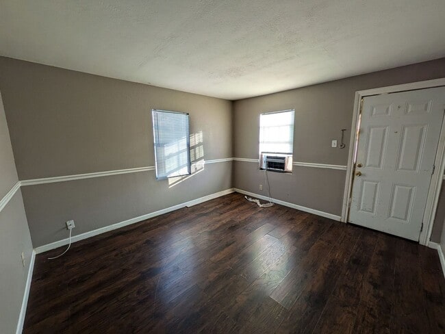 1243 Long Ave in Beaumont, TX - Building Photo - Building Photo