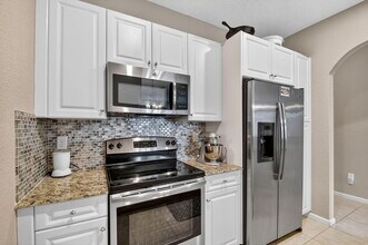 5296 Palm Colony Dr in Lake Worth, FL - Foto de edificio - Building Photo