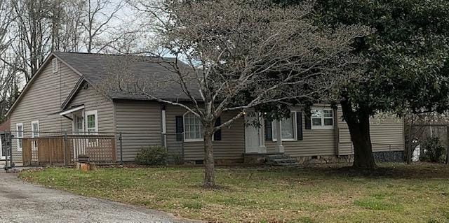 property at 25 E Belvue Rd