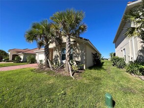 3924 Carrick Bend Dr in Kissimmee, FL - Building Photo - Building Photo