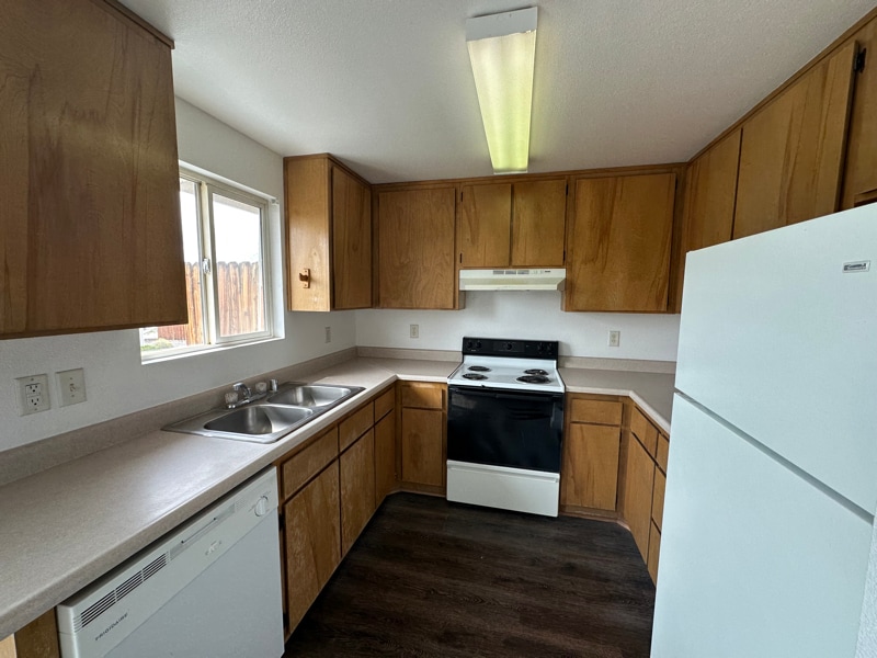 1258 W Newlands Dr in Fernley, NV - Building Photo