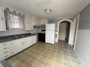 38 Jefferson St in Laconia, NH - Building Photo - Building Photo