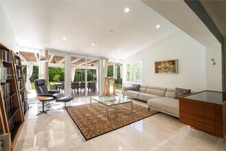 4455 Alton Rd in Miami Beach, FL - Building Photo - Building Photo