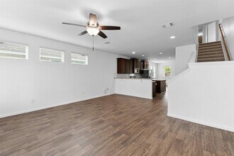 213 Michaelis Dr in Leander, TX - Building Photo - Building Photo