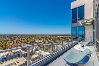 Essex Skyline at MacArthur Place in Santa Ana, CA - Building Photo - Building Photo