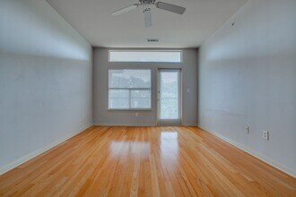 2209 Hancock Dr in Austin, TX - Building Photo - Building Photo