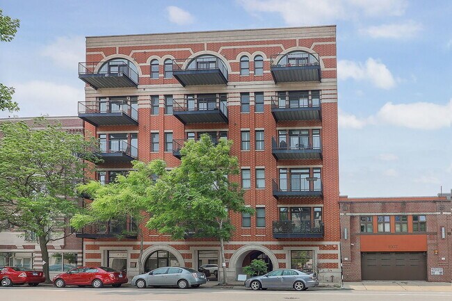 property at 1355 W Washington Blvd