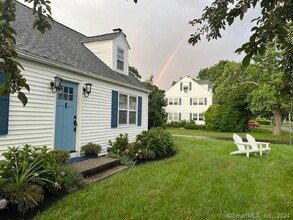 22 Fairview Ave in Madison, CT - Building Photo - Building Photo