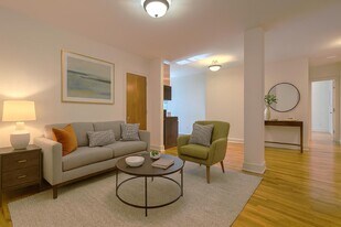 660 Fort Washington Ave in New York, NY - Building Photo