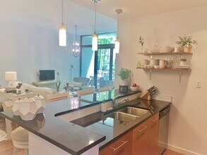 400 4th Ave S, Unit #104 in St. Petersburg, FL - Building Photo - Building Photo