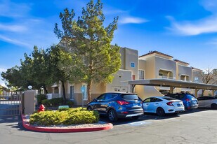 1908 Mountain Hills Ct in Las Vegas, NV - Building Photo