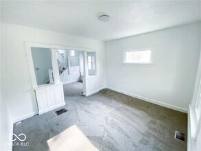 929 E Bradbury Ave in Indianapolis, IN - Building Photo - Building Photo