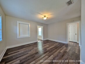 4545 Hercules Ave in Jacksonville, FL - Building Photo - Building Photo