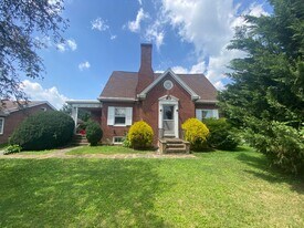 416 Mt Sidney Rd in Lancaster, PA - Building Photo