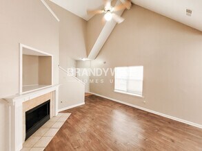 3960 Gavick Dr in Memphis, TN - Building Photo - Building Photo