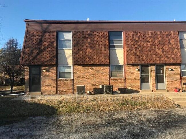 201-4 W Wesley in O'Fallon, IL - Building Photo - Building Photo