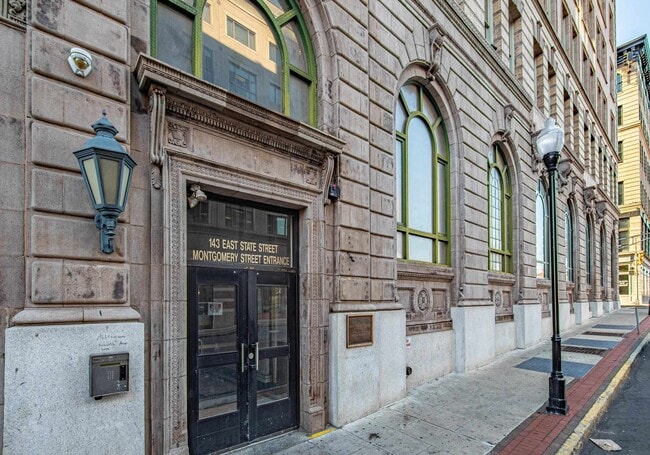 143 E State St in Trenton, NJ - Building Photo - Building Photo