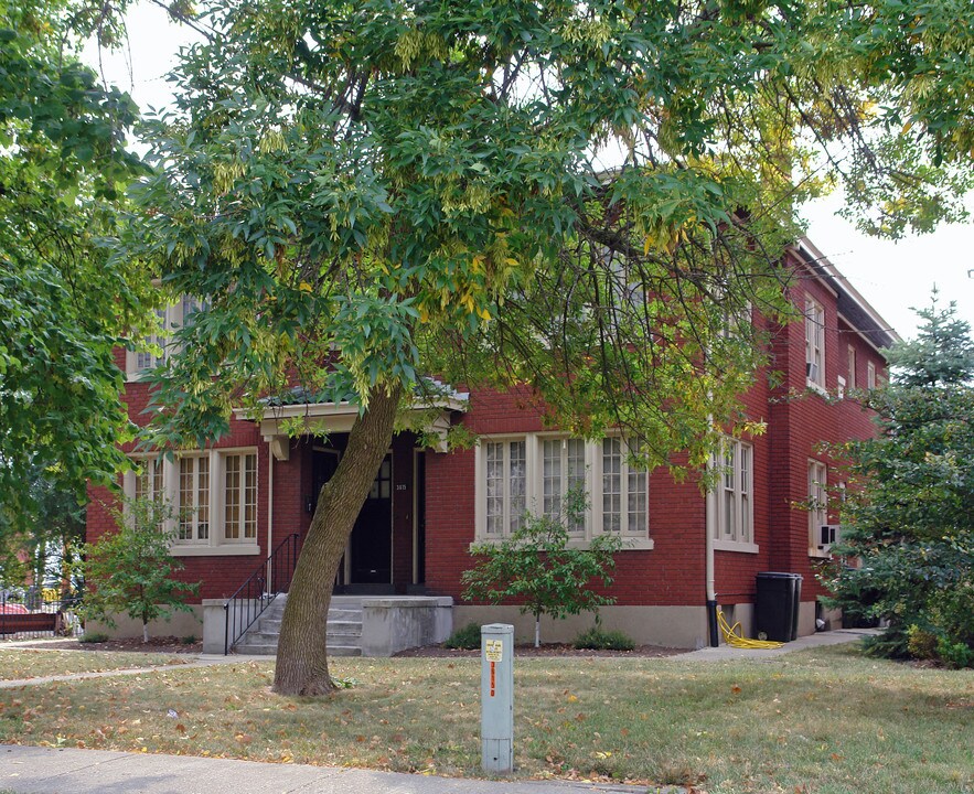 3613-3615 Decoursey Ave in Latonia, KY - Foto de edificio