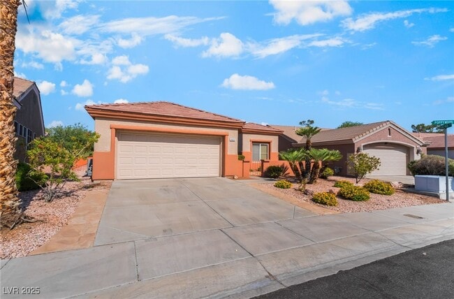 465 Eagle Vista Dr