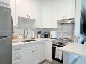 130 N Collier Blvd in Marco Island, FL - Building Photo - Building Photo