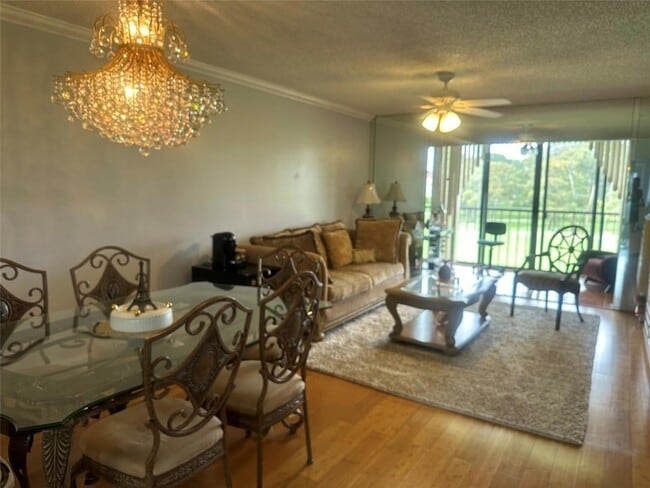 7847 Golf Cir Dr, Unit 311 in Margate, FL - Building Photo - Building Photo