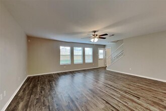 16869 Greenhouse St in Conroe, TX - Building Photo - Building Photo