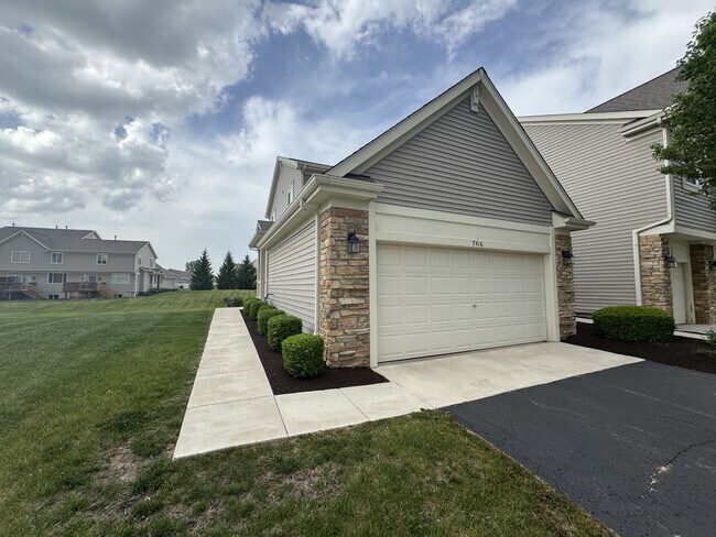 7416 Chucks Way in Loves Park, IL - Building Photo - Building Photo