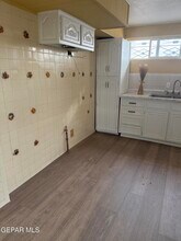 1213 N Boone St in El Paso, TX - Building Photo - Building Photo